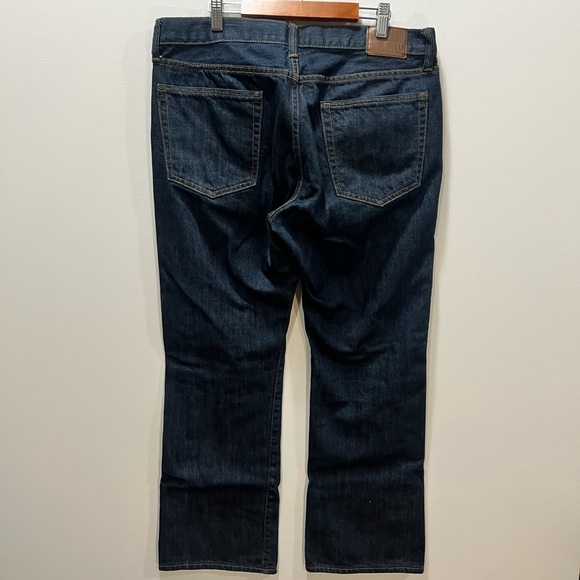 *NWOT* Gap Bootcut Jeans-DK Indigo Wash - Picture 2 of 5